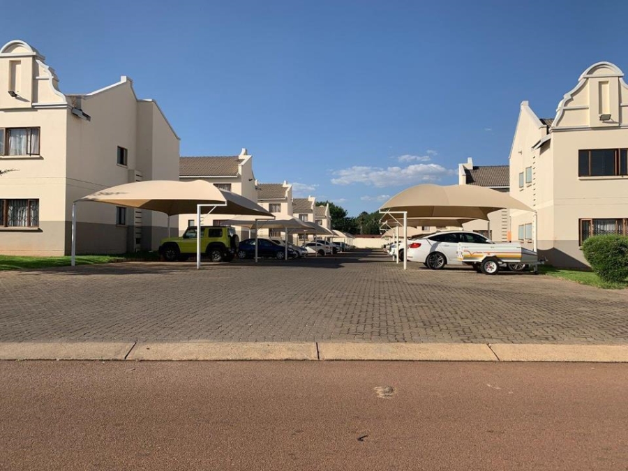 2 Bedroom Property for Sale in Hesteapark Gauteng