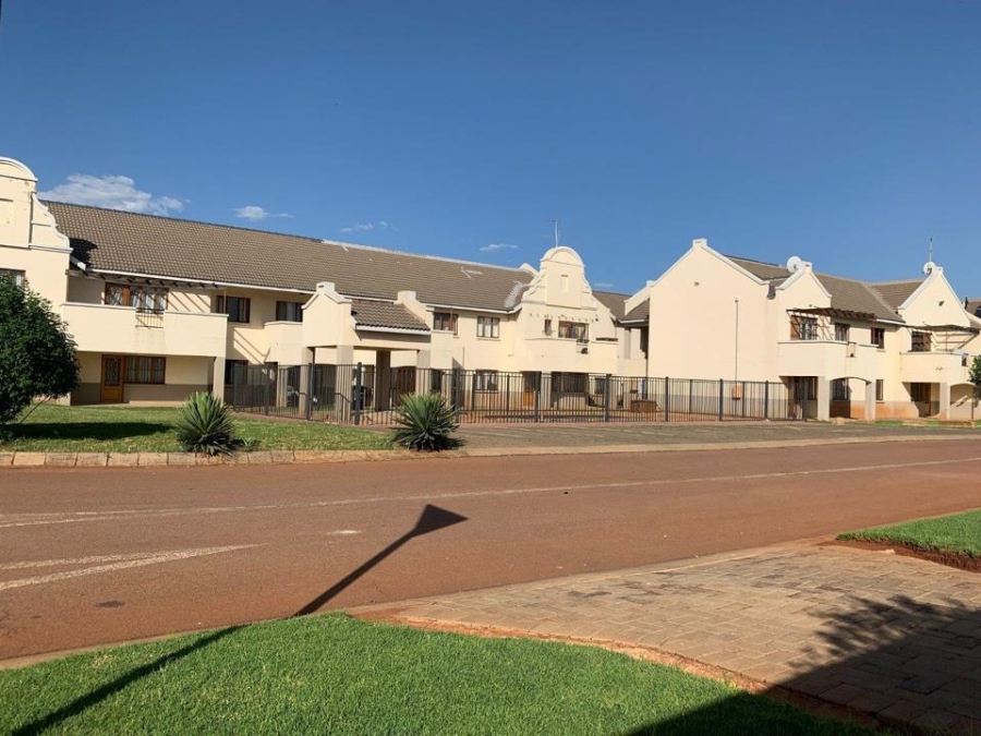 2 Bedroom Property for Sale in Hesteapark Gauteng