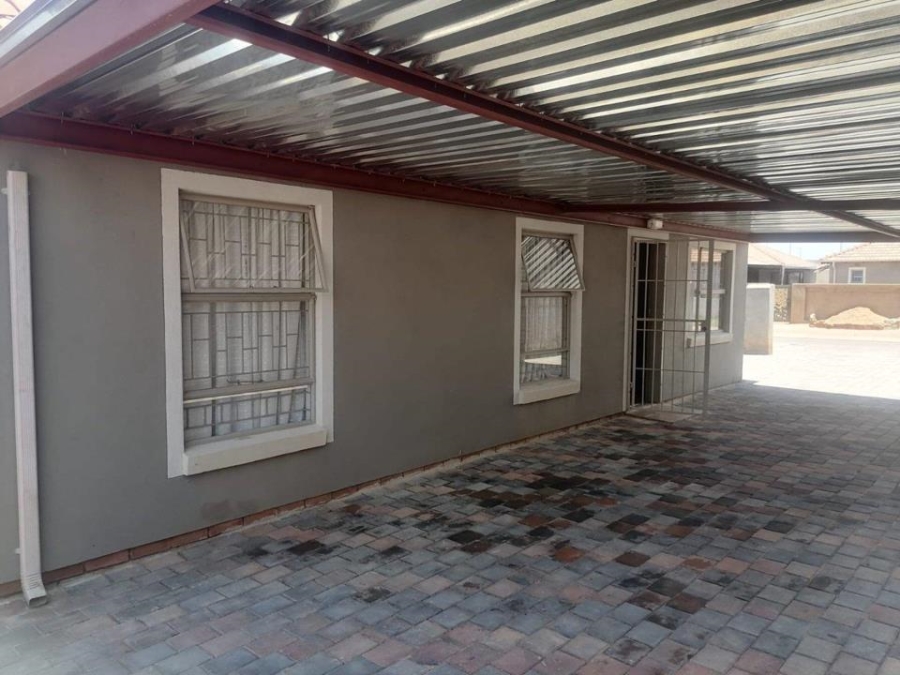 3 Bedroom Property for Sale in Lotus Gardens Gauteng