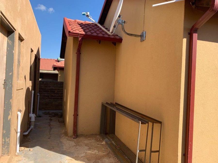 2 Bedroom Property for Sale in Soshanguve East Gauteng