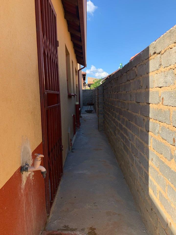 2 Bedroom Property for Sale in Soshanguve East Gauteng