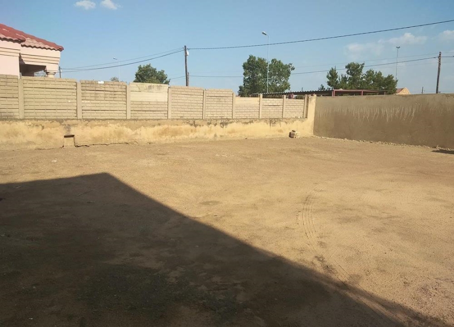 0 Bedroom Property for Sale in Mabopane Unit A Gauteng