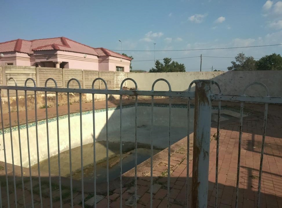 0 Bedroom Property for Sale in Mabopane Unit A Gauteng