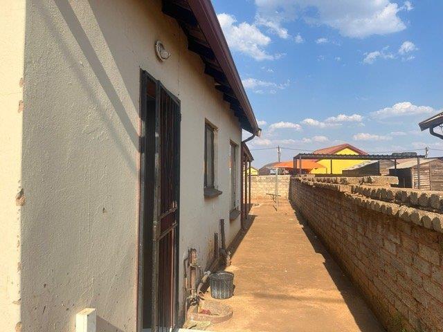 2 Bedroom Property for Sale in Soshanguve Gauteng