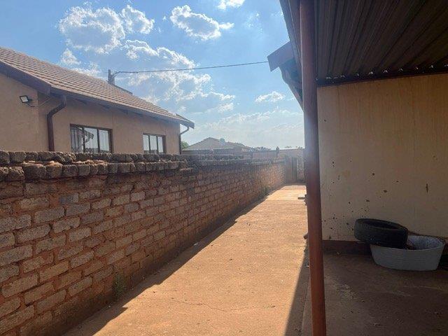 2 Bedroom Property for Sale in Soshanguve Gauteng