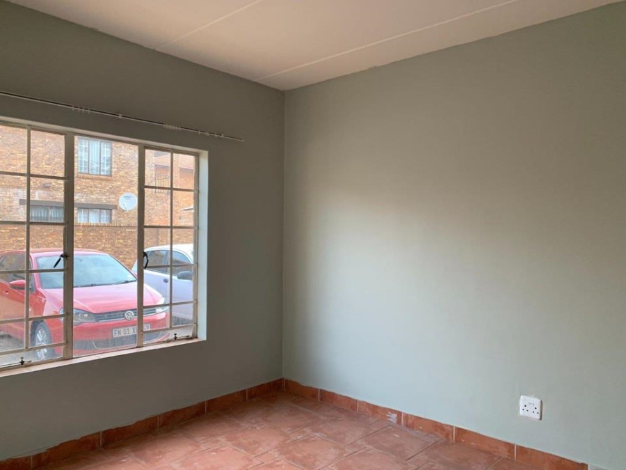 2 Bedroom Property for Sale in Clarina Gauteng