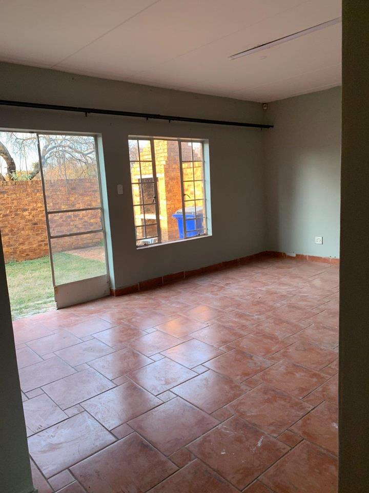 2 Bedroom Property for Sale in Clarina Gauteng