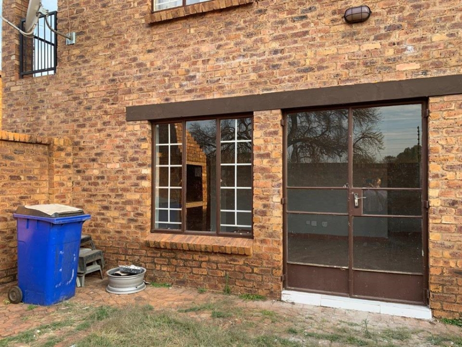 2 Bedroom Property for Sale in Clarina Gauteng