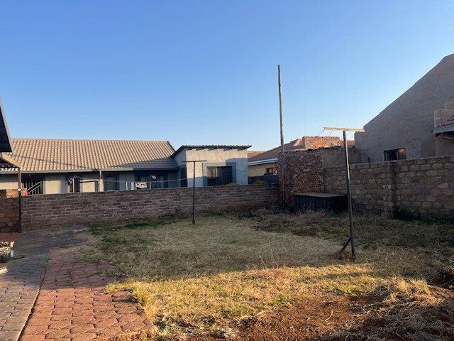 2 Bedroom Property for Sale in Soshanguve Gauteng