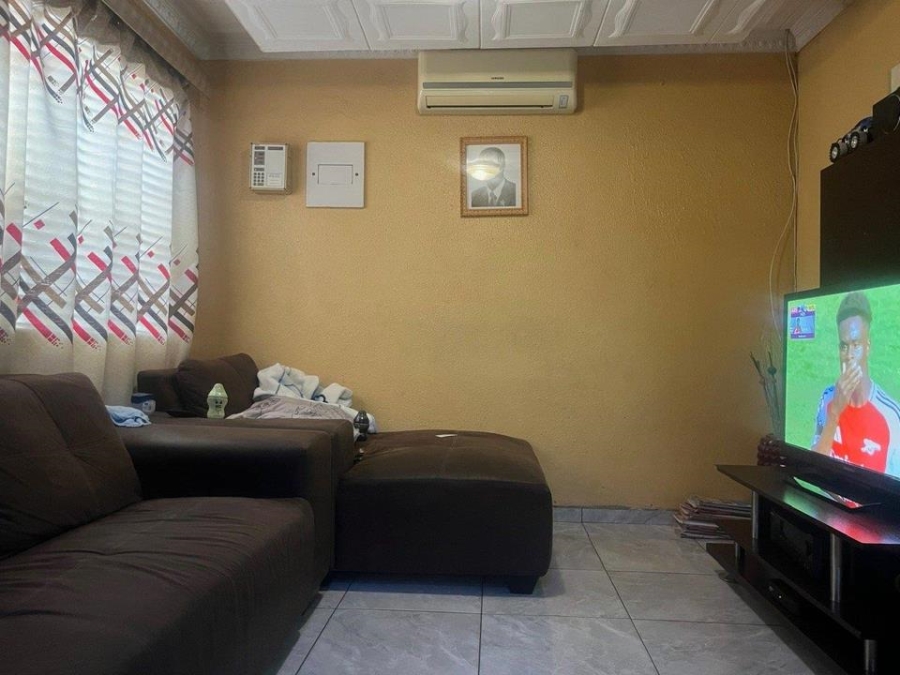 2 Bedroom Property for Sale in Soshanguve WW Gauteng