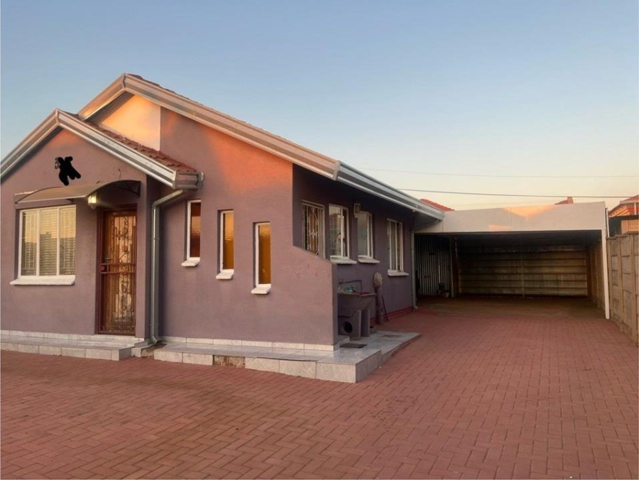 2 Bedroom Property for Sale in Soshanguve WW Gauteng