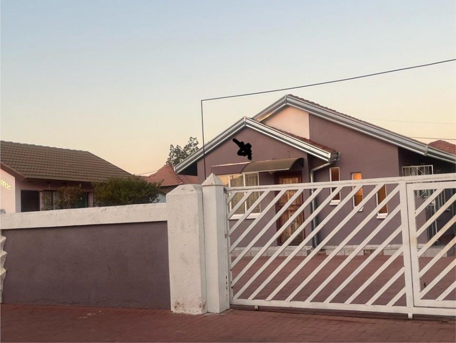 2 Bedroom Property for Sale in Soshanguve WW Gauteng