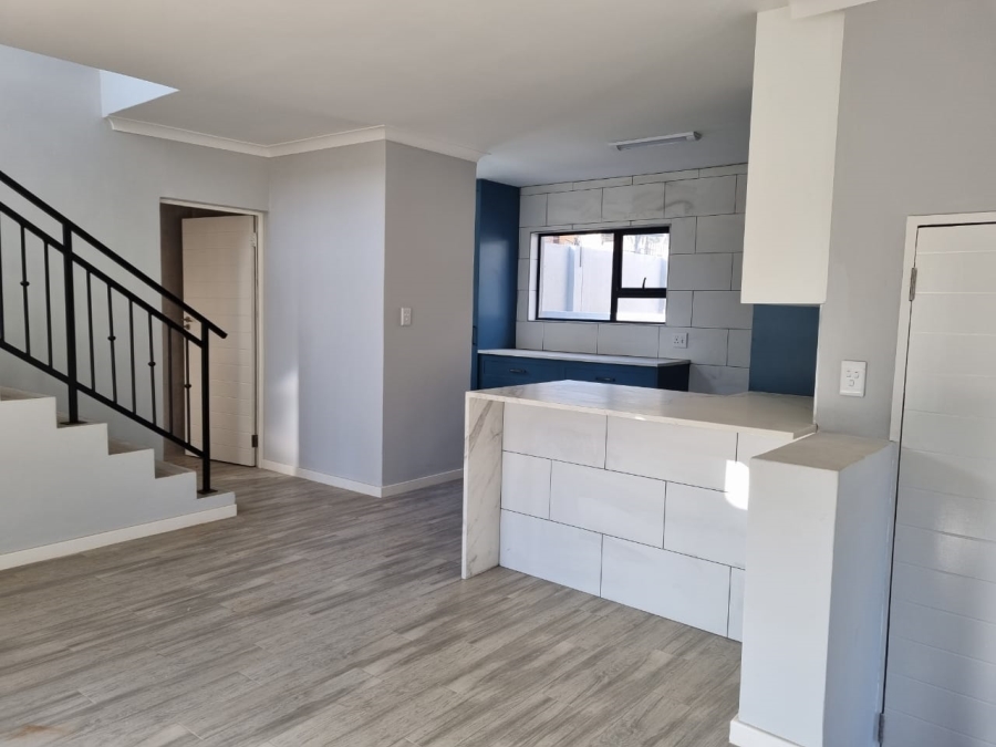 3 Bedroom Property for Sale in Roodekrans A H Gauteng