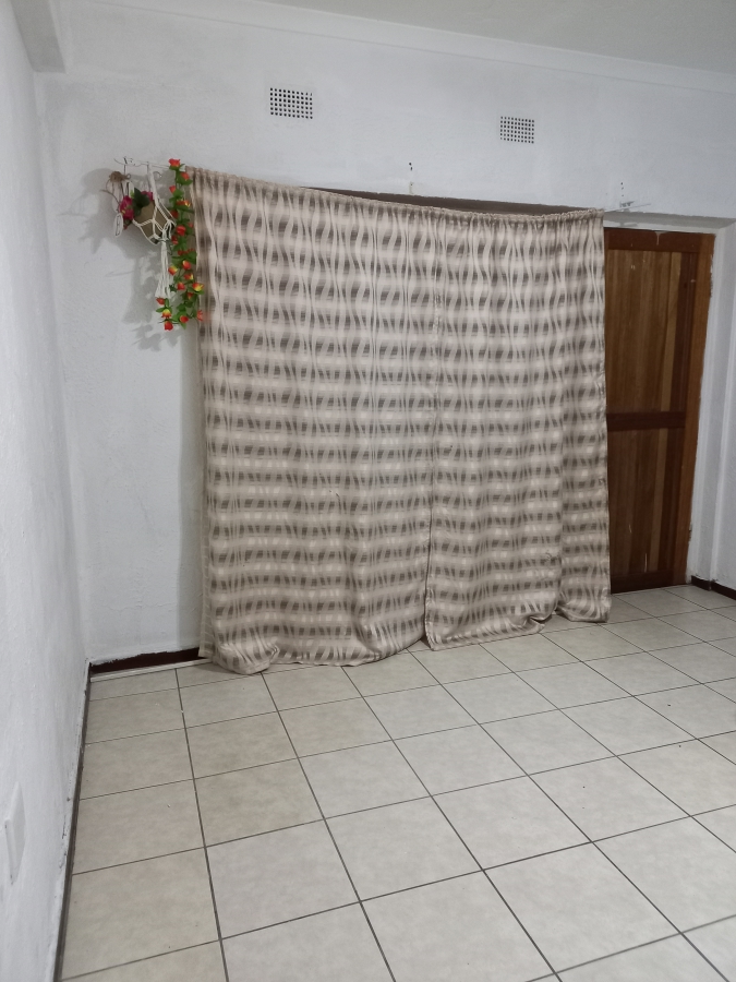To Let 2 Bedroom Property for Rent in Townsview Gauteng