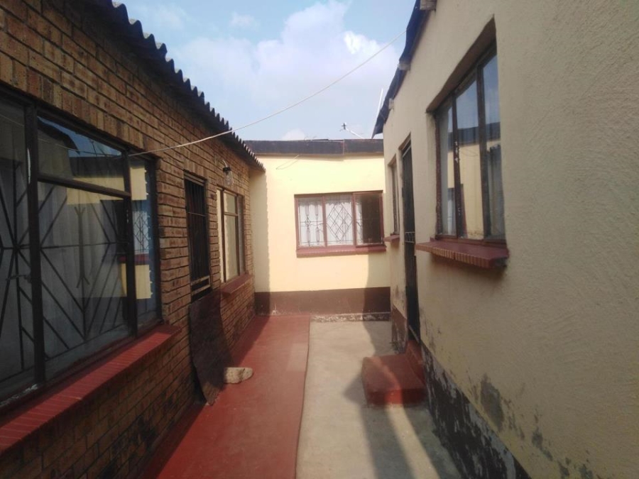 2 Bedroom Property for Sale in Dimbaza Tembisa Gauteng