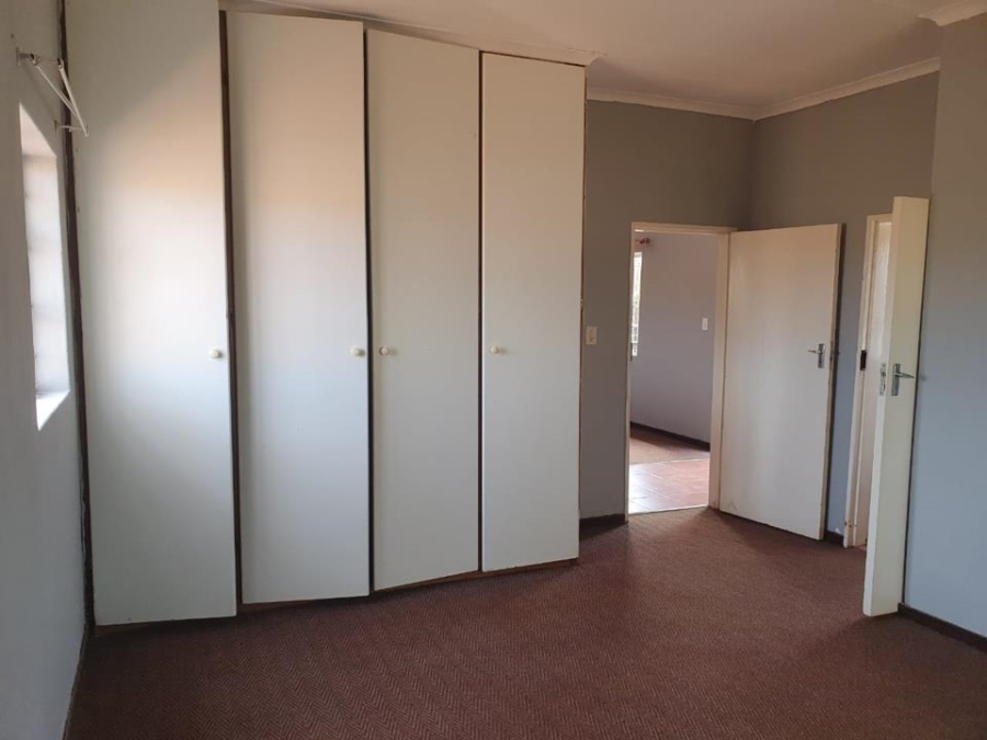 10 Bedroom Property for Sale in Tiegerpoort Gauteng