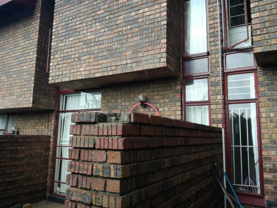 2 Bedroom Property for Sale in The Hill Gauteng