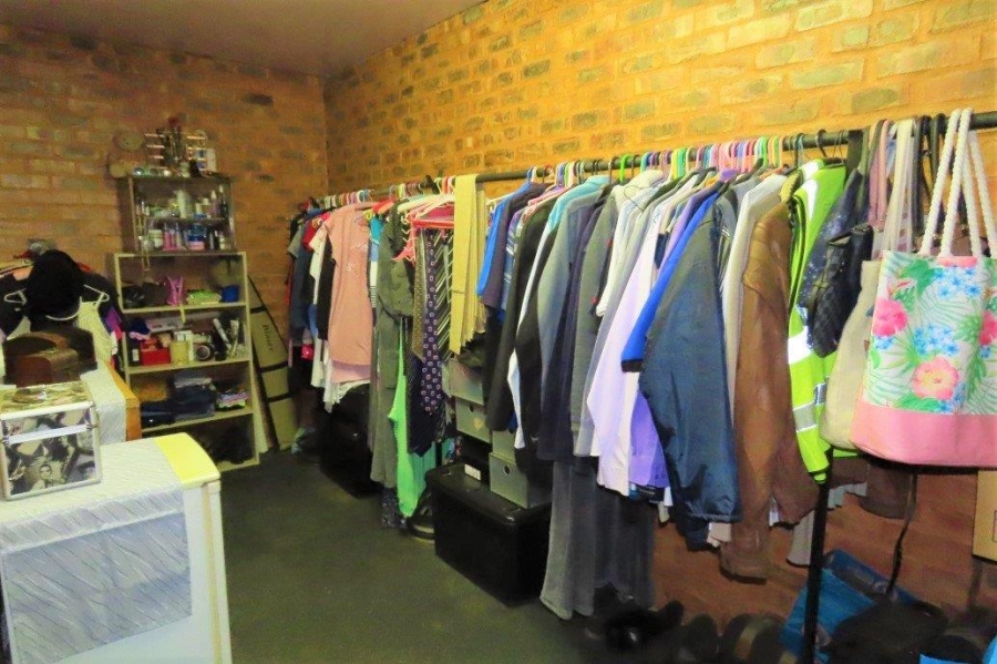 8 Bedroom Property for Sale in Elandsfontein A H Gauteng