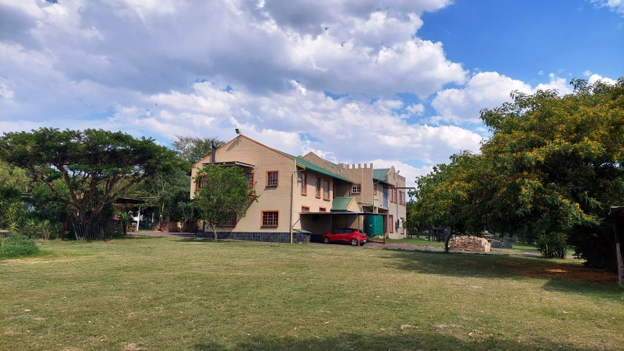 14 Bedroom Property for Sale in Mnandi A H Gauteng