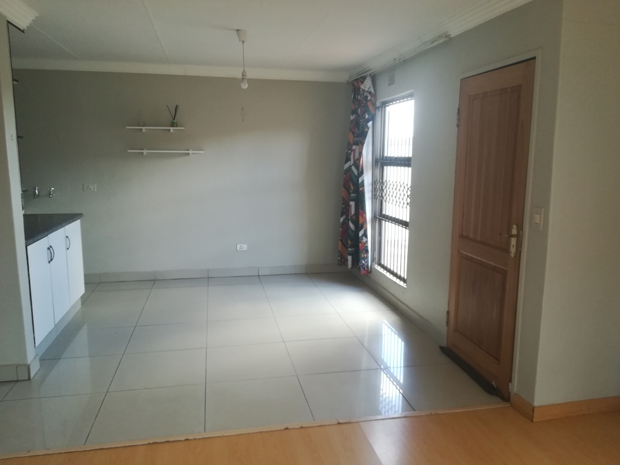 4 Bedroom Property for Sale in Dobsonville Gauteng