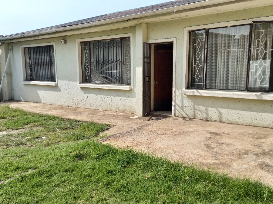 4 Bedroom Property for Sale in Georgetown Gauteng
