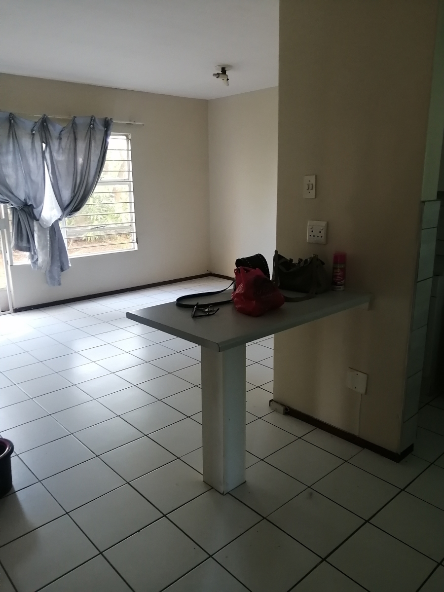 To Let 2 Bedroom Property for Rent in Suideroord Gauteng