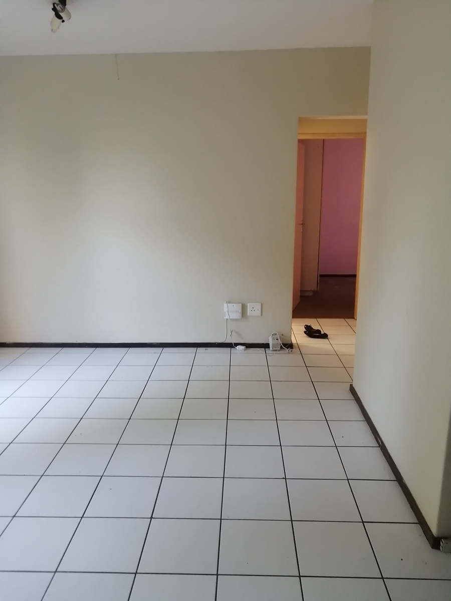 To Let 2 Bedroom Property for Rent in Suideroord Gauteng