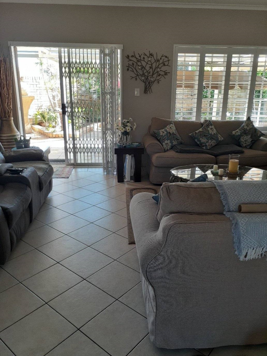 2 Bedroom Property for Sale in Three Rivers (Ext 1) Gauteng