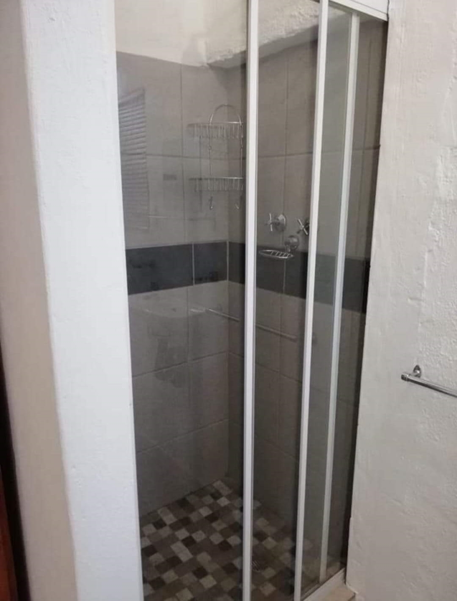 To Let 1 Bedroom Property for Rent in Eastleigh Gauteng