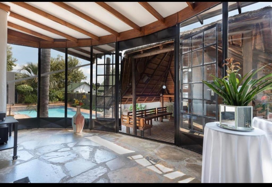 4 Bedroom Property for Sale in Glenanda Gauteng