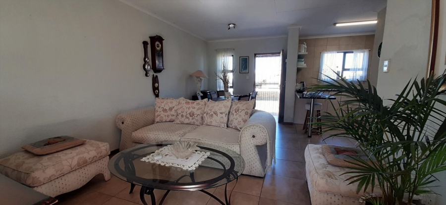 2 Bedroom Property for Sale in Beyerspark Gauteng