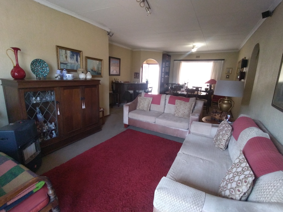 3 Bedroom Property for Sale in Simmerfield Gauteng