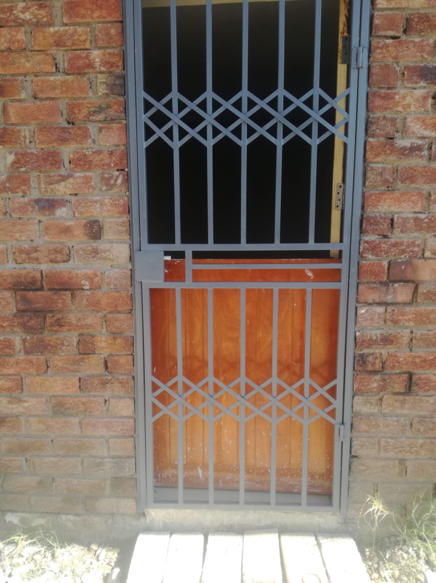 Room for rent in Soshanguve Gauteng. Listed by PropertyCentral