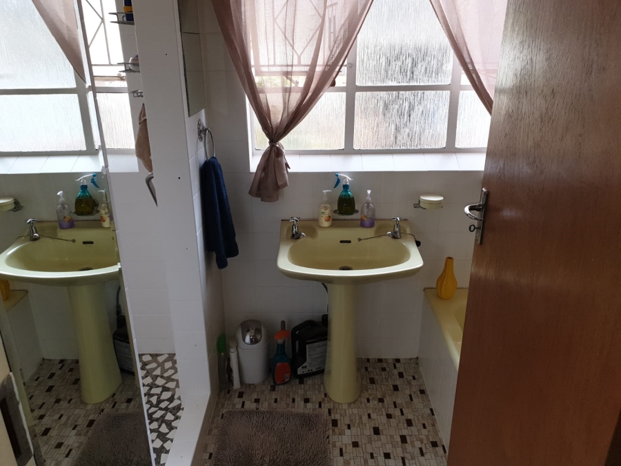 3 Bedroom Property for Sale in Greenhills Gauteng