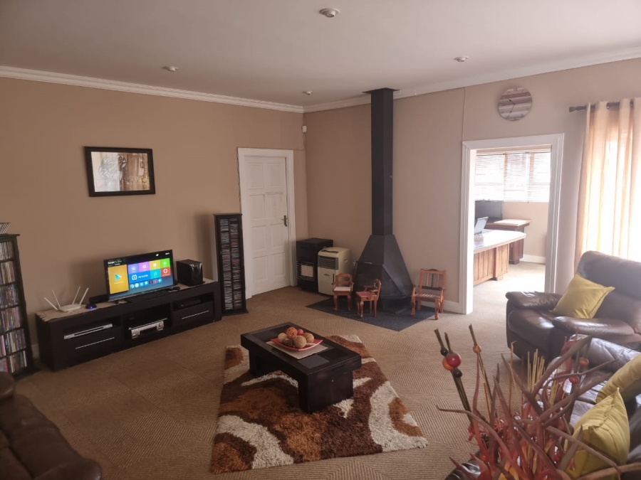 4 Bedroom Property for Sale in Greenhills Gauteng