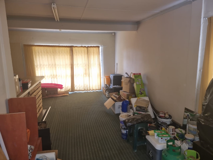 4 Bedroom Property for Sale in Greenhills Gauteng