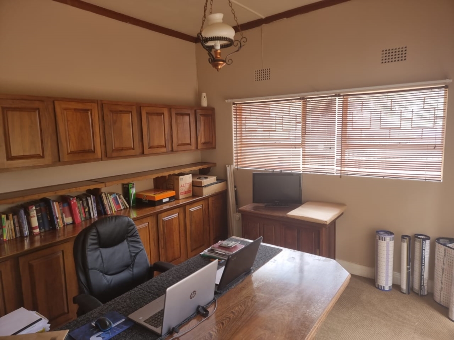 4 Bedroom Property for Sale in Greenhills Gauteng