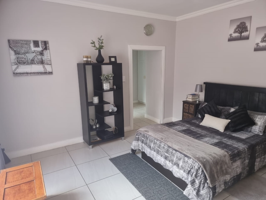 4 Bedroom Property for Sale in Greenhills Gauteng
