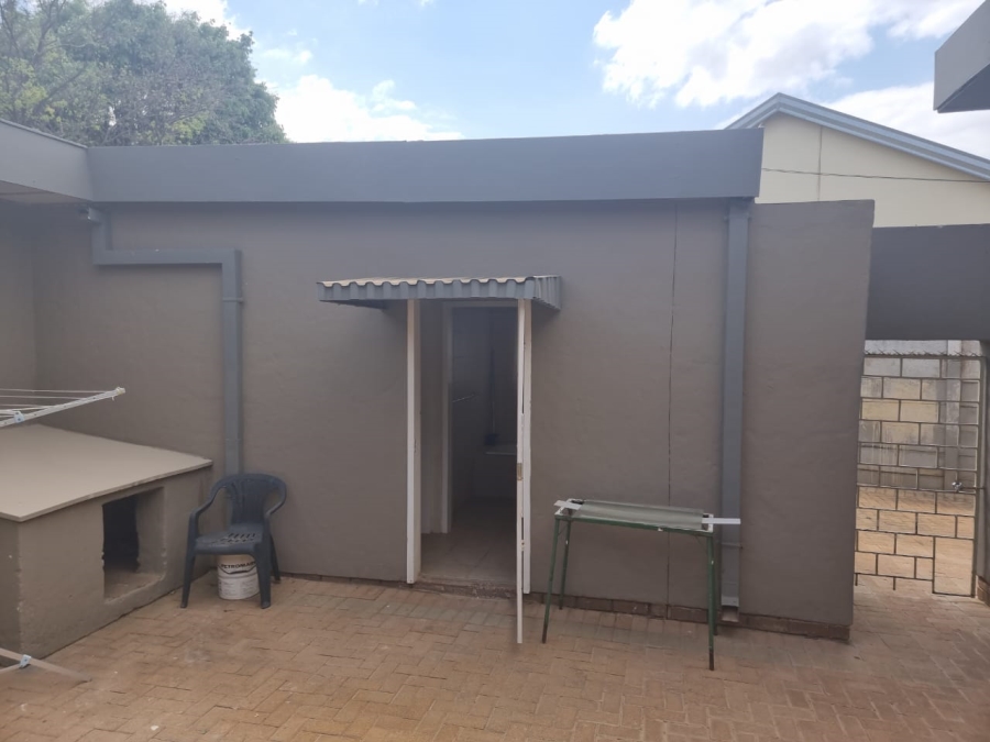 4 Bedroom Property for Sale in Greenhills Gauteng