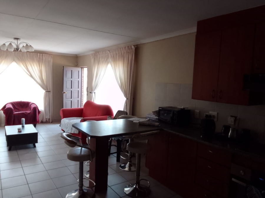 2 Bedroom Property for Sale in Greenhills Gauteng