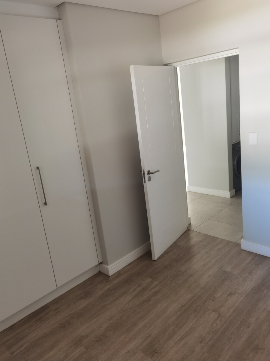 To Let 2 Bedroom Property for Rent in Eikenhof Gauteng