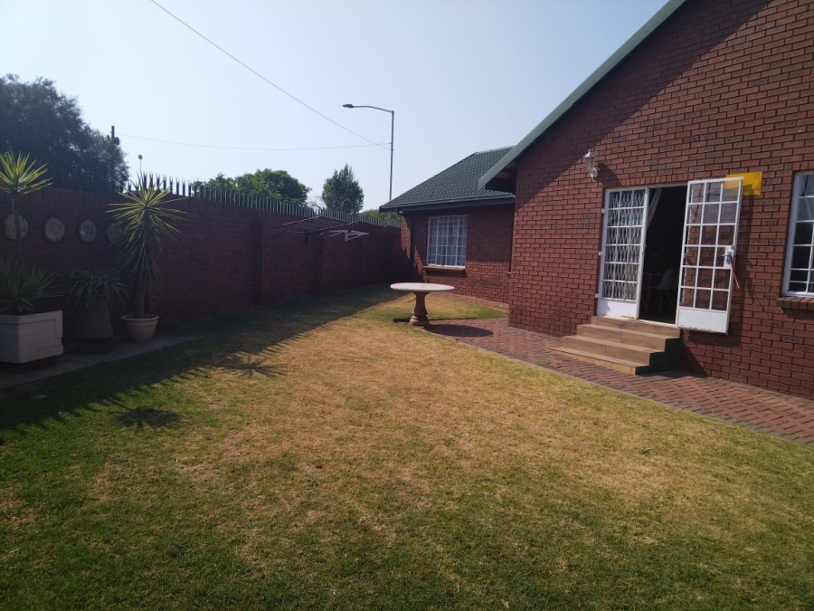 3 Bedroom Property for Sale in Greenhills Gauteng