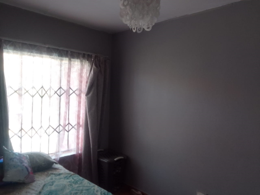 2 Bedroom Property for Sale in Greenhills Gauteng