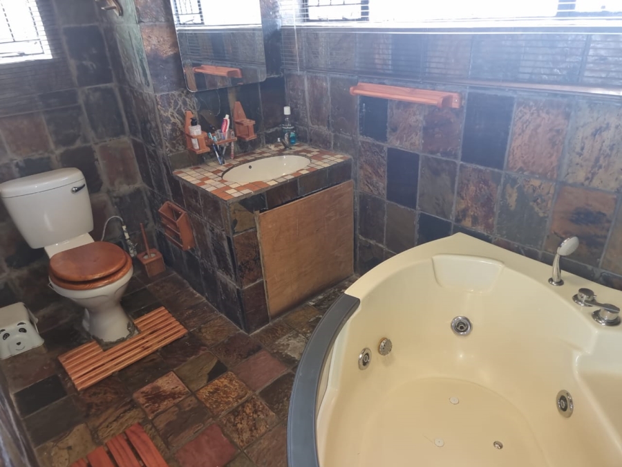 3 Bedroom Property for Sale in Greenhills Gauteng
