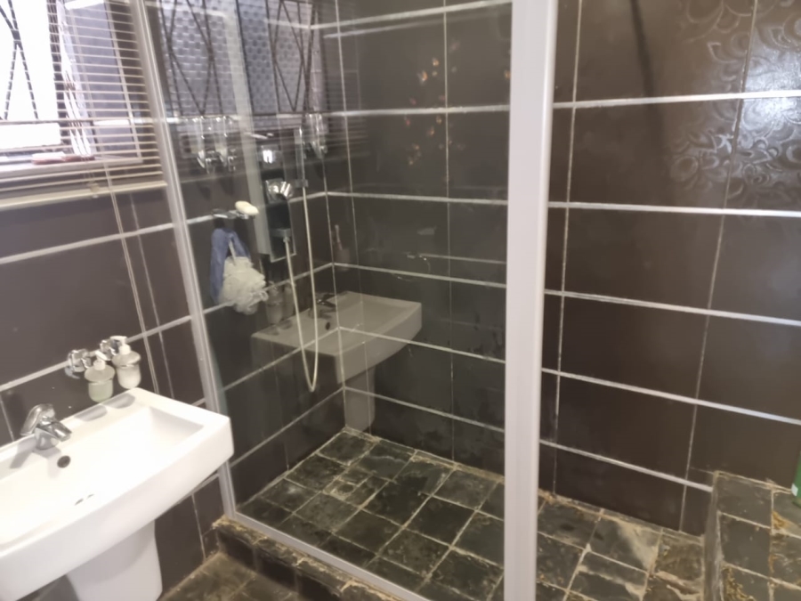 3 Bedroom Property for Sale in Greenhills Gauteng