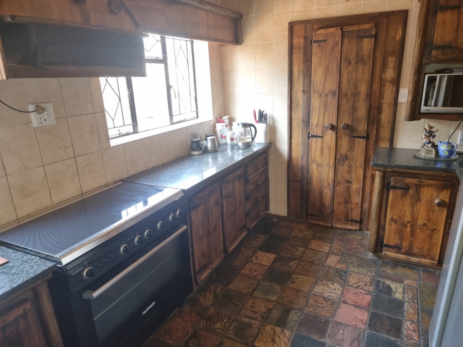 3 Bedroom Property for Sale in Greenhills Gauteng