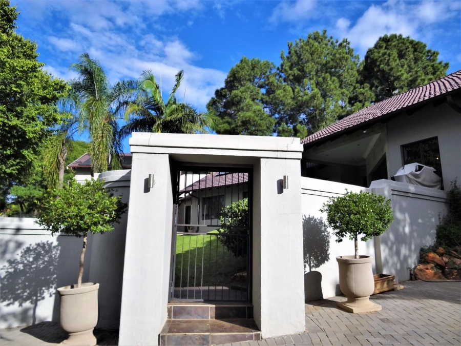 6 Bedroom Property for Sale in Waterkloof Gauteng