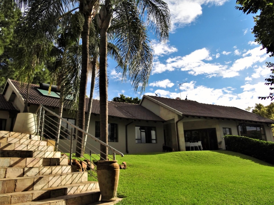 6 Bedroom Property for Sale in Waterkloof Gauteng