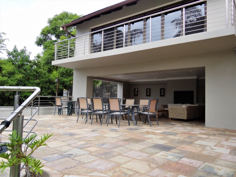 6 Bedroom Property for Sale in Waterkloof Gauteng