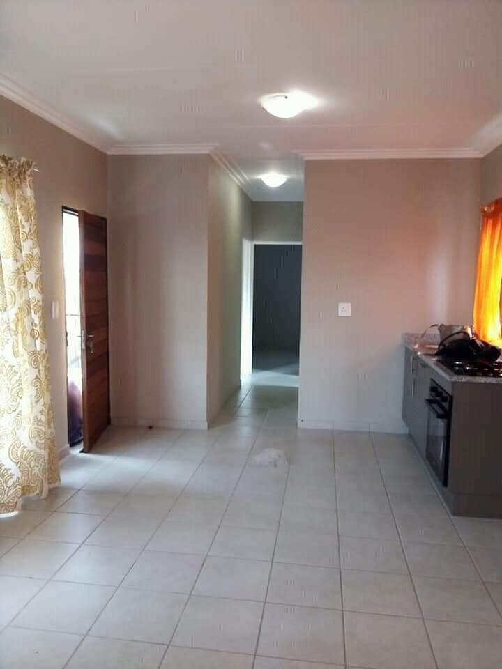 To Let 2 Bedroom Property for Rent in South Hills Gauteng